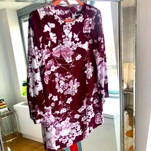 BCBG Maxazria floral dress. XS. Long sleeved